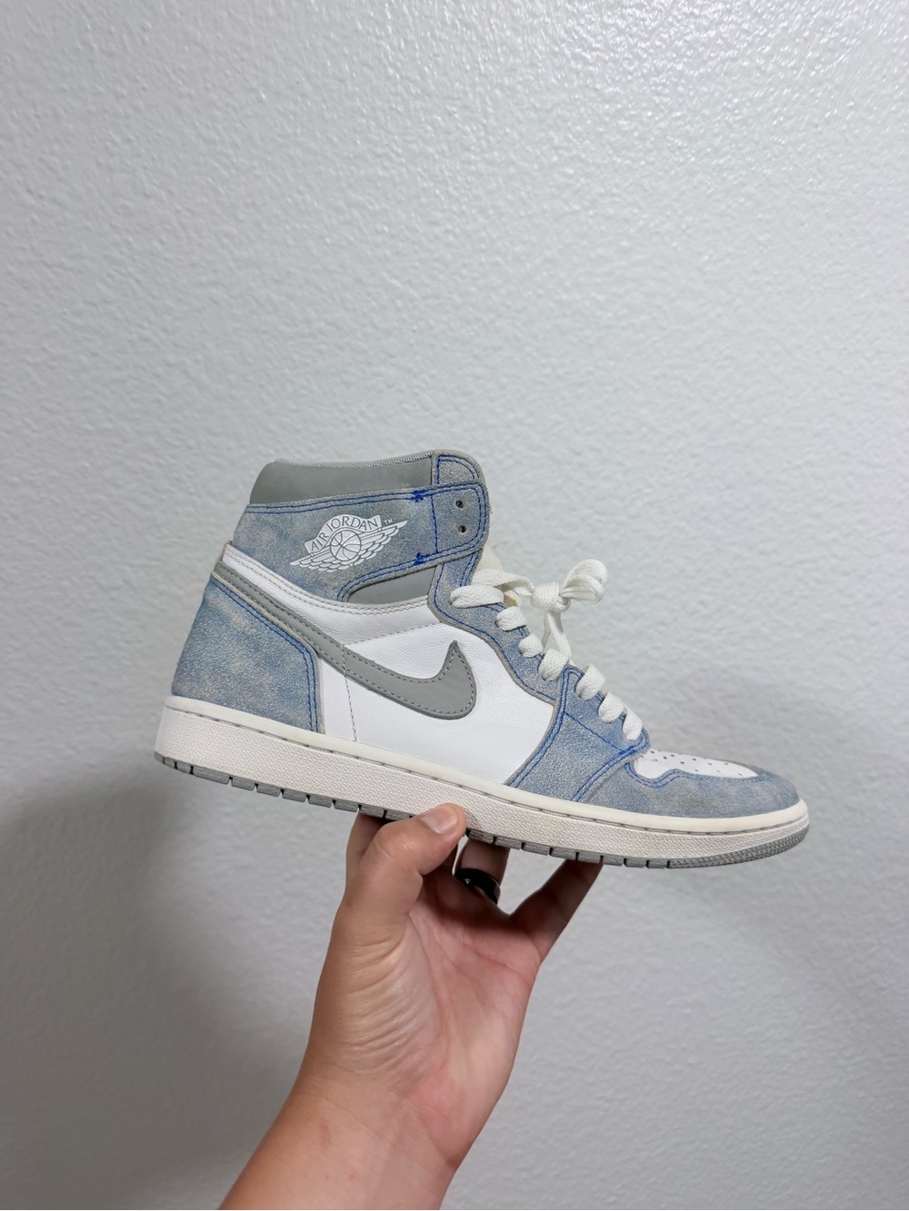 Jordan retro 1 high hyper royal